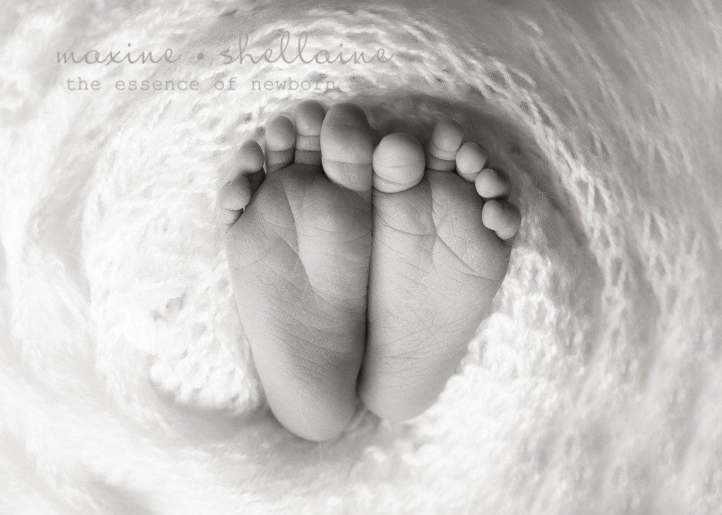 Alt=macro photography, alt=edmonton newborn photographers, alt=cute baby toes, alt=cute details