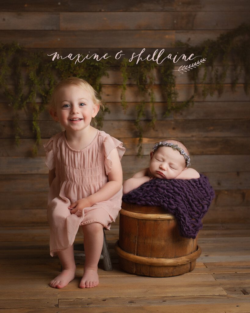 alt=Classic Newborn Session, alt=baby in bucket with sister
